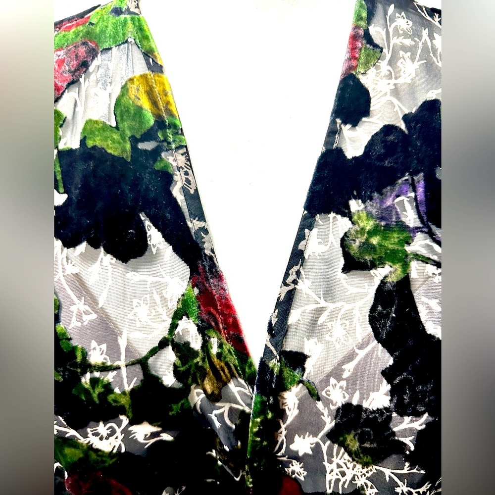Daniel Rainn Black Velvet and Lace Floral Kimono Sz M - Picture 4 of 16